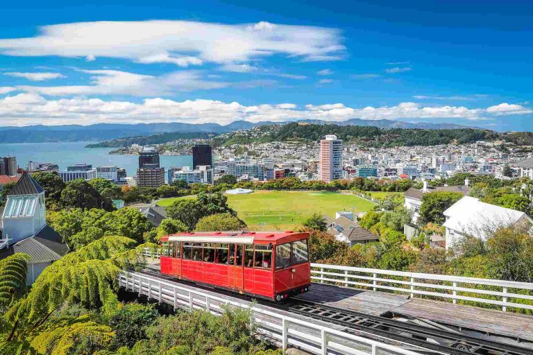 Urban Ropeways Urban cable car and ropeway in public transport | zatran